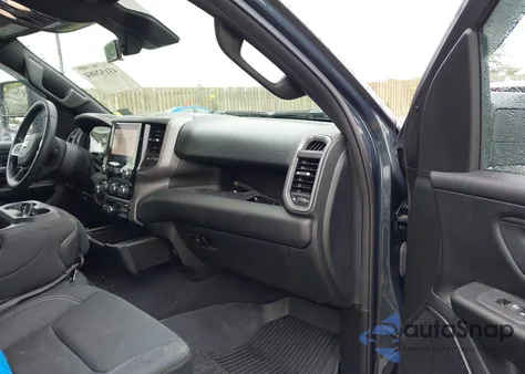 2025 Ram 1500 Warlock 4X4 5'7 Box z USA, uszkodzony, nr VIN 1C6SRFGP5SN635409